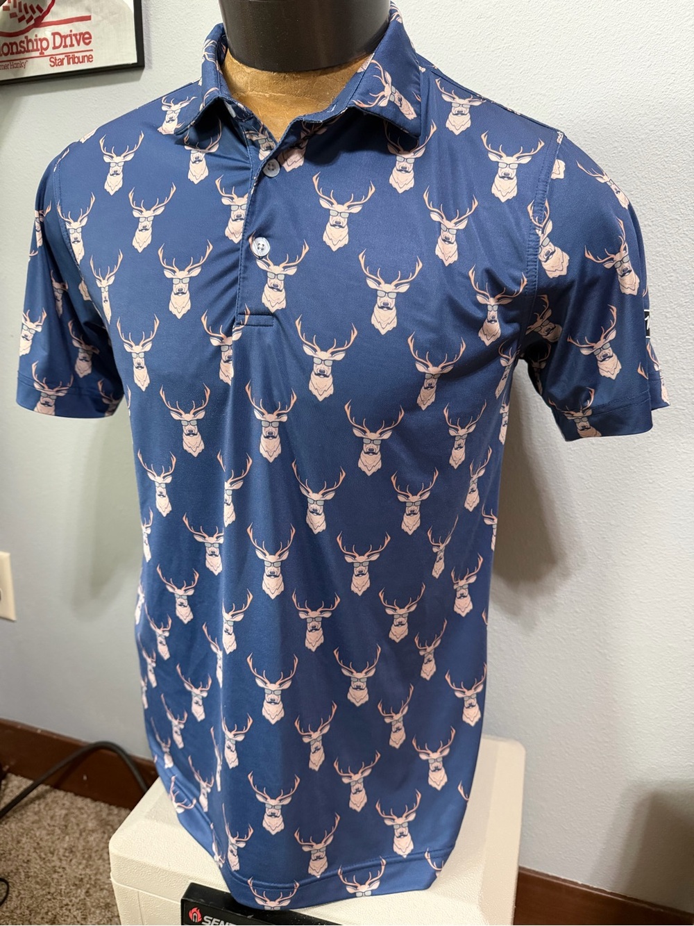 Waggle Men's Small Blue Deer-Print Polo Shirt